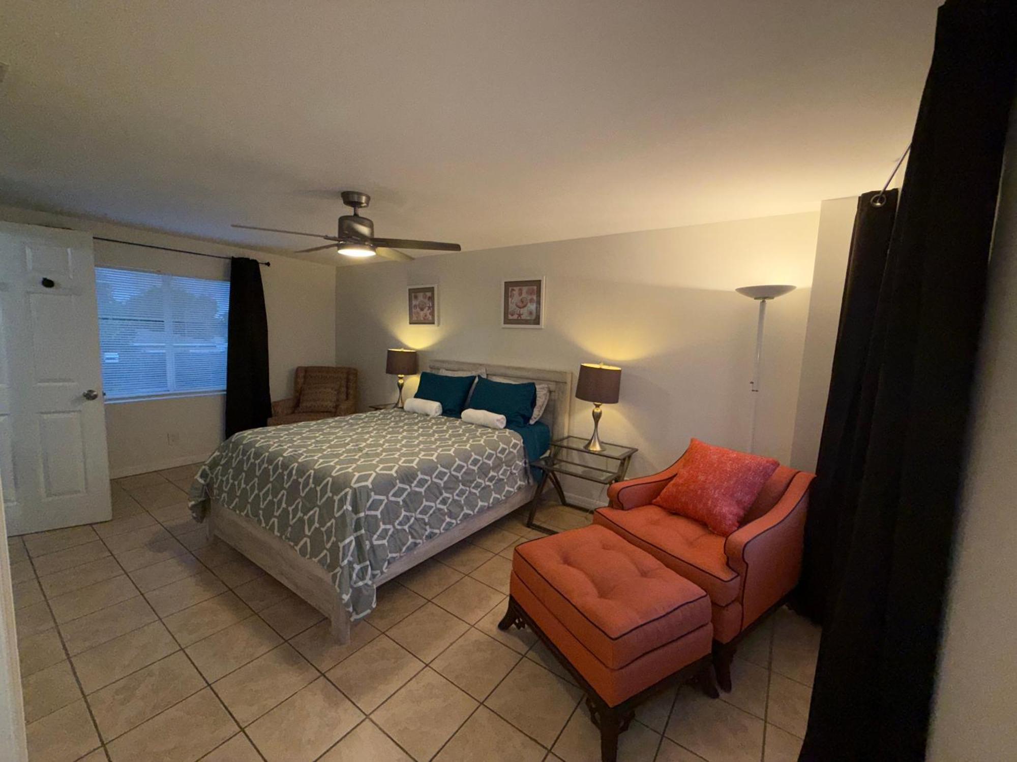 West Palm 2br Or 1br Holiday home *