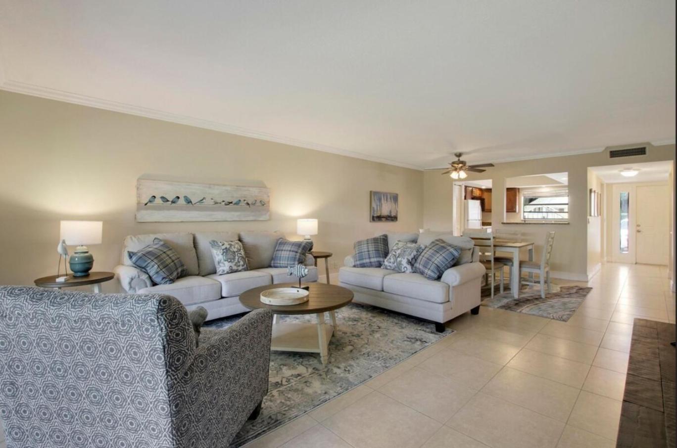 Steps To Beach! 4 In 1- Perfect For Groups * West Palm Beach