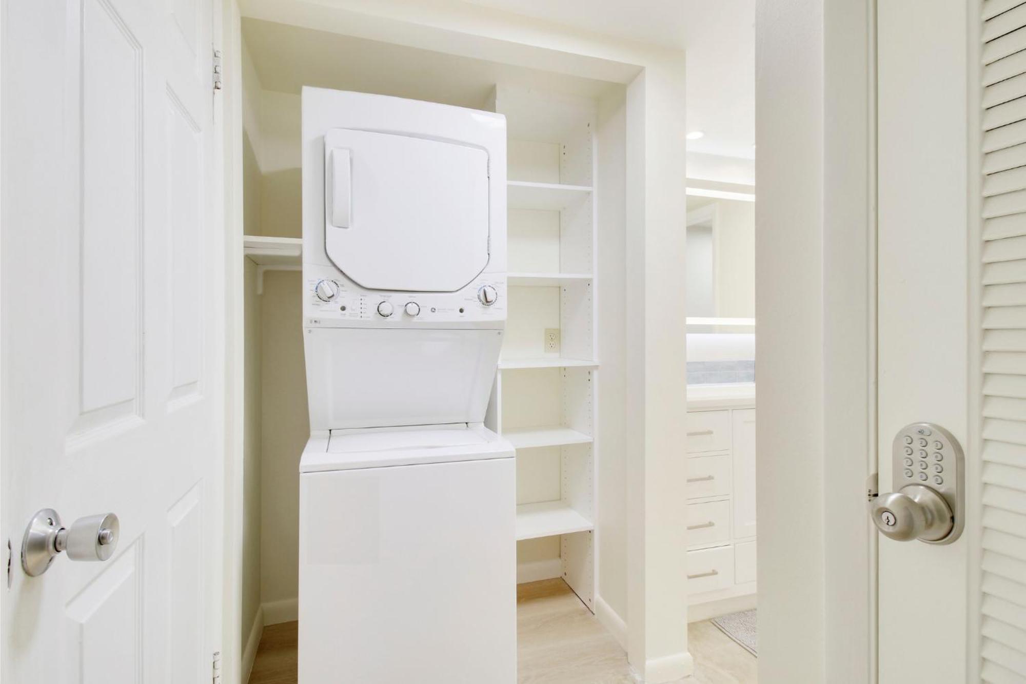 Steps To Beach! 4 In 1- Perfect For Groups Apartamento West Palm Beach