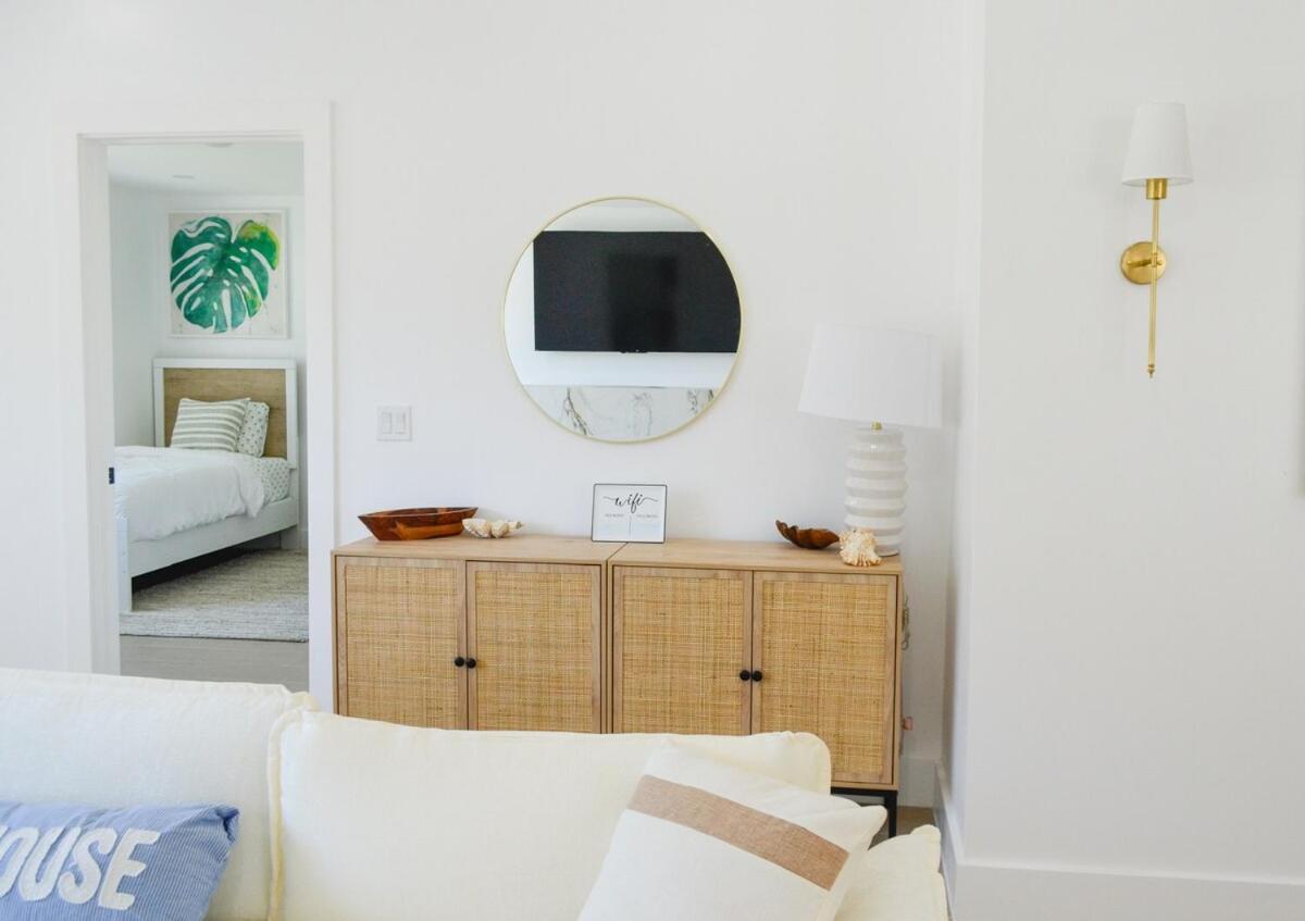 Coastal Crew Retreat - Sleeps 12 Holiday home
