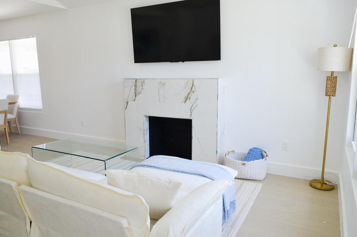 Coastal Crew Retreat - Sleeps 12 Holiday home West Palm Beach