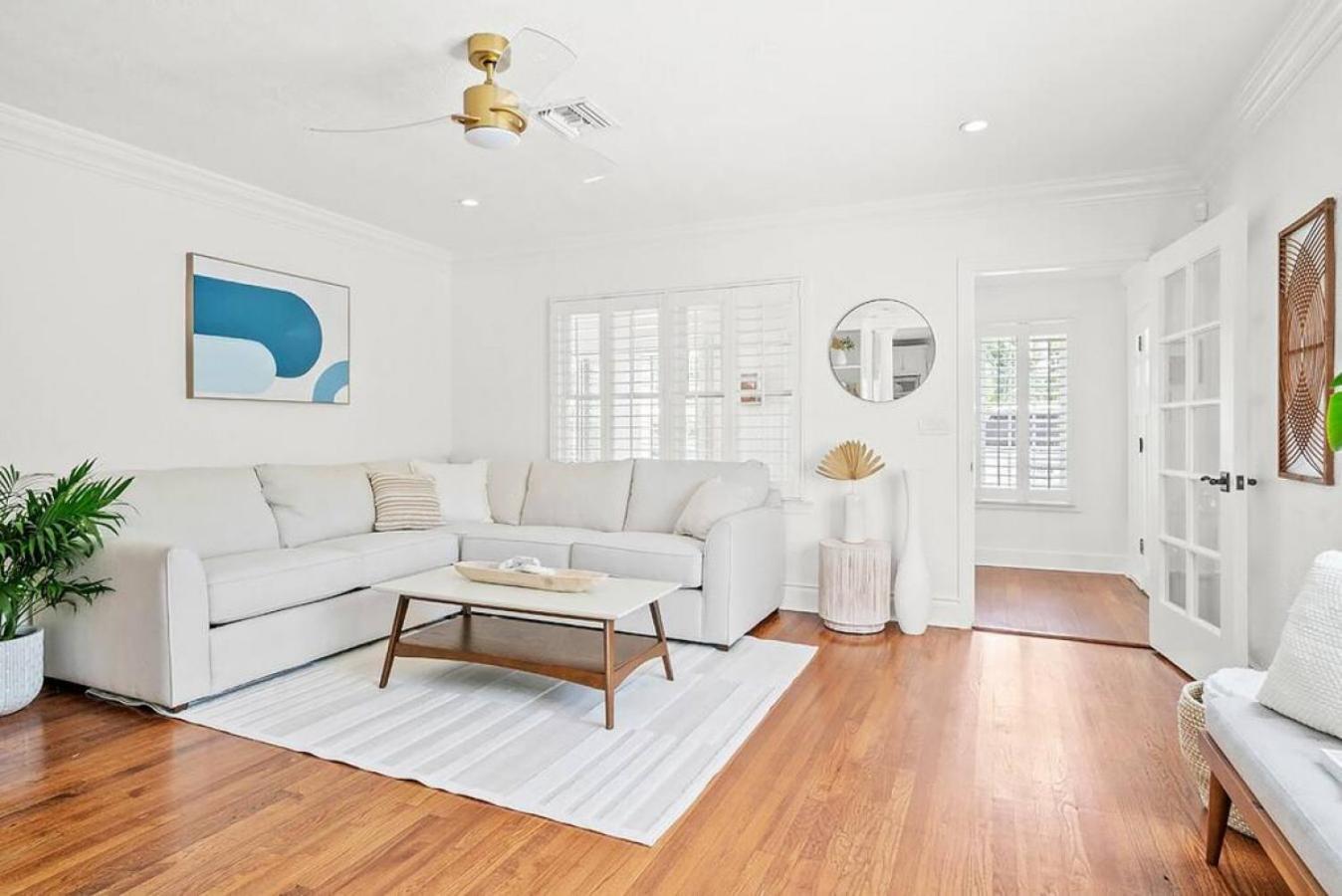 Holiday home 3 Bedroom 5 Mins From Downtown And West Palm Beach