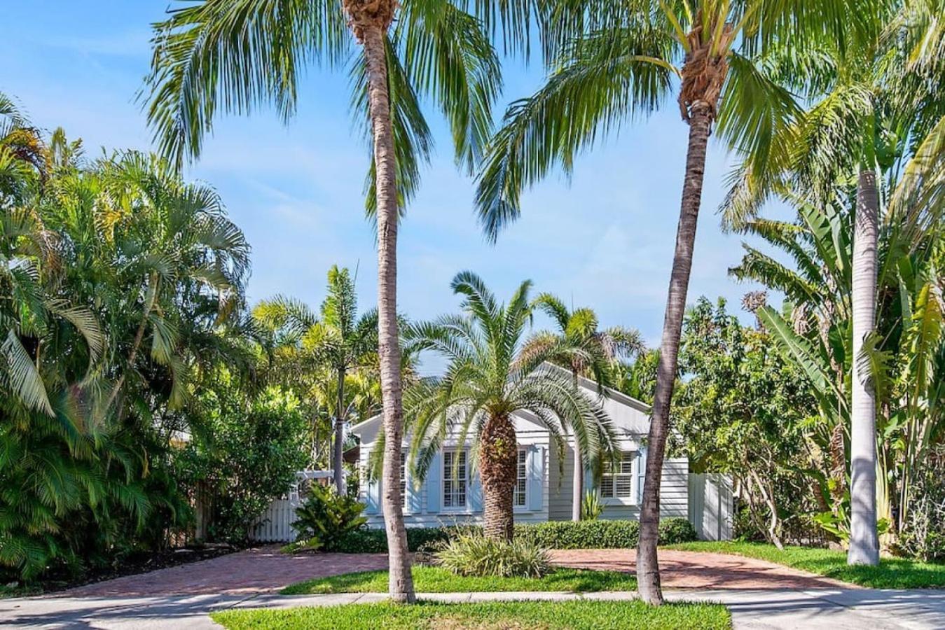 3 Bedroom 5 Mins From Downtown And