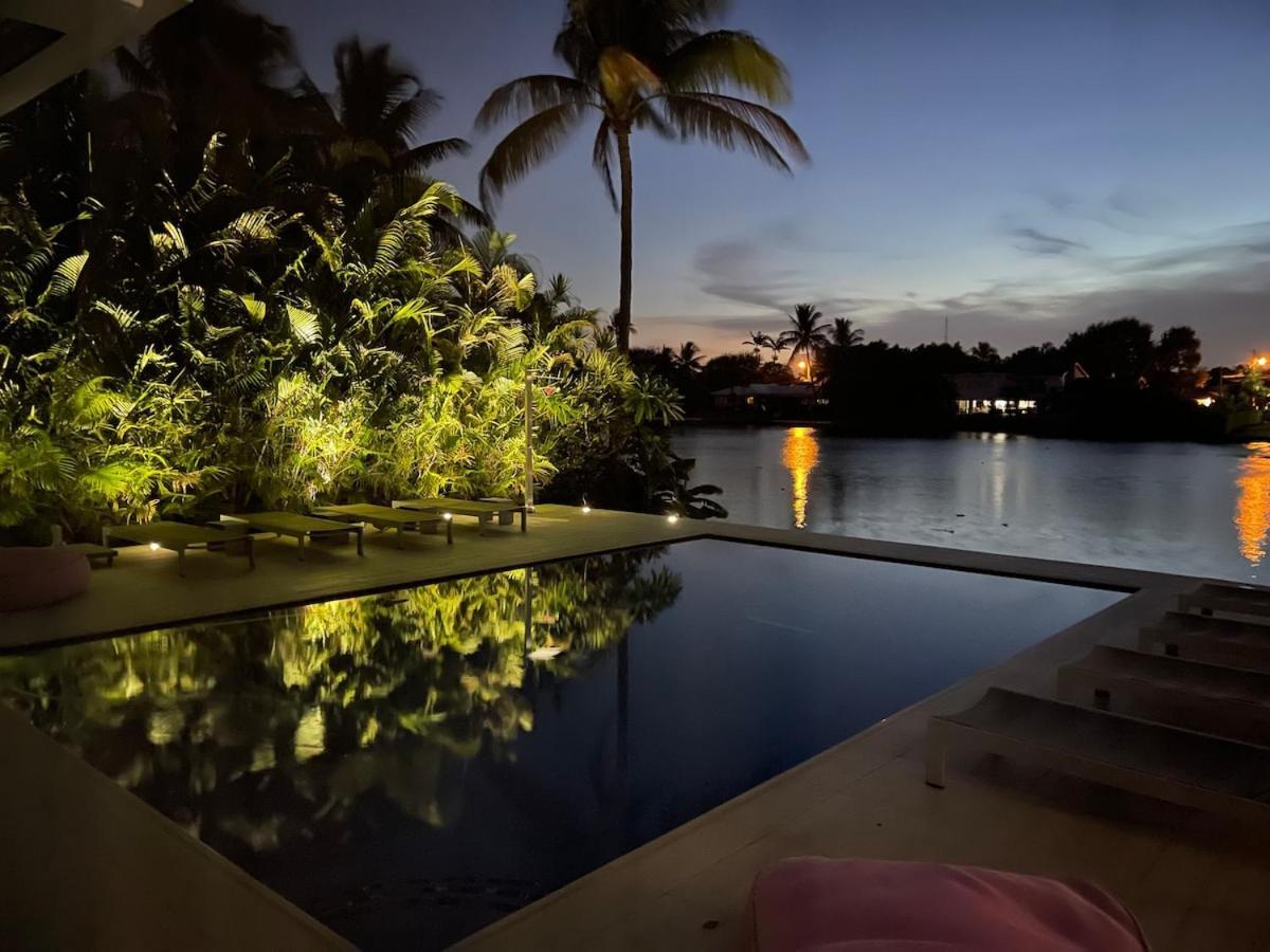 West Palm Villa *