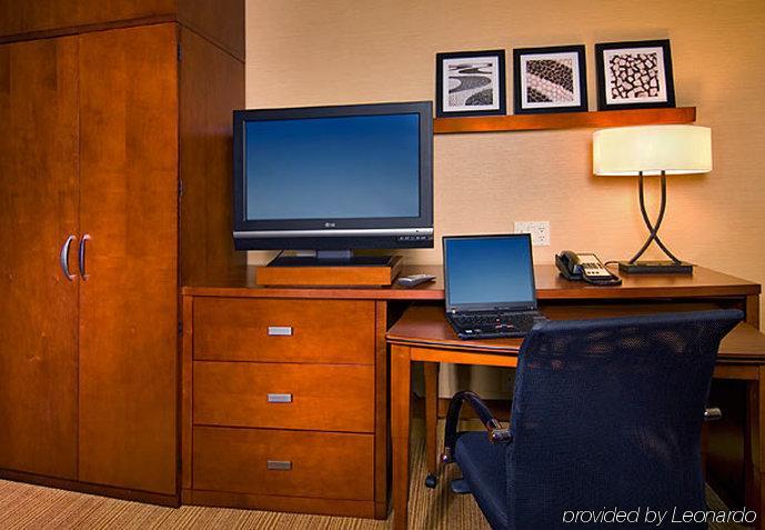 Hotel Courtyard By Marriott West Palm 3*