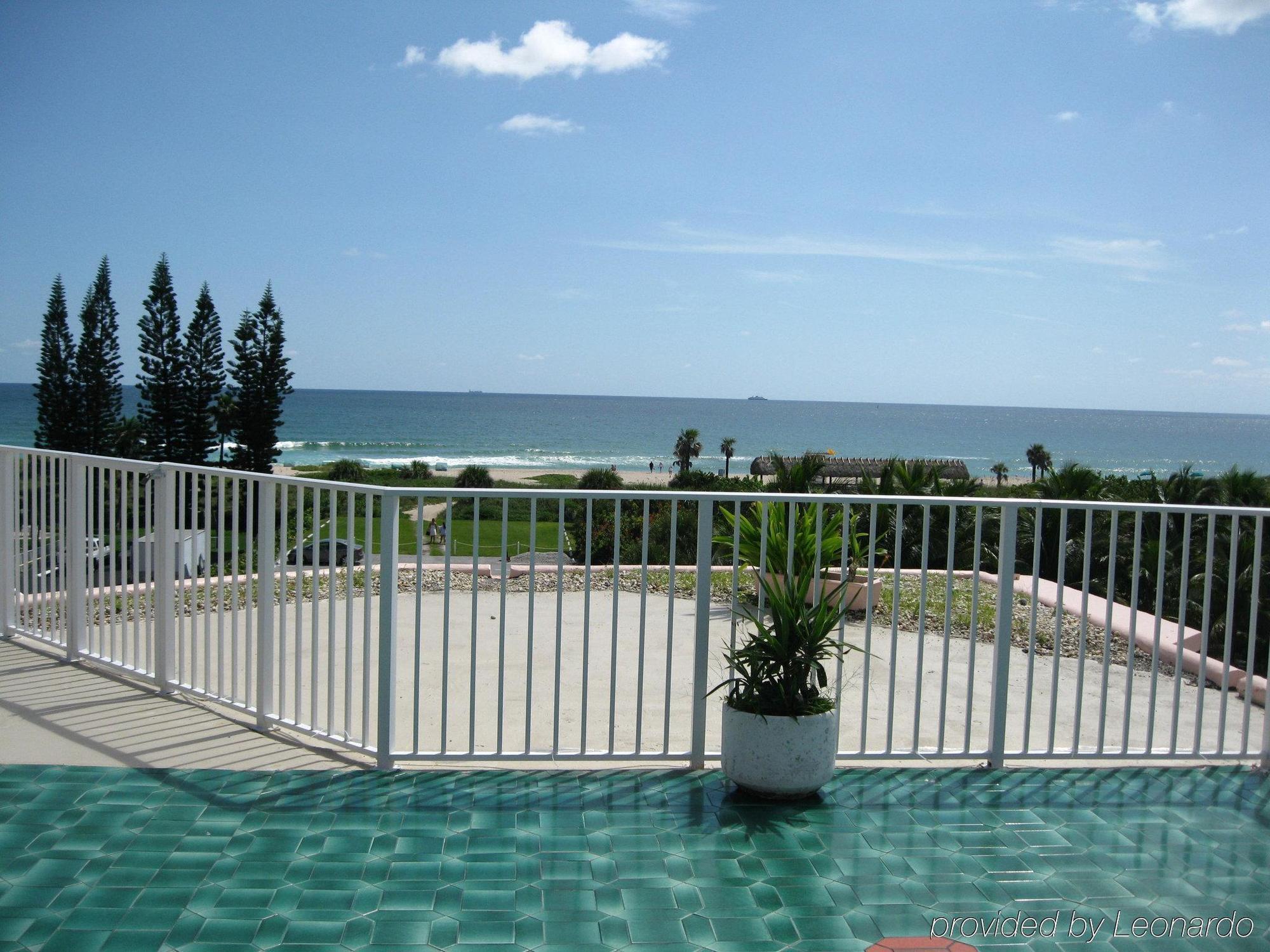 Seaspray Hotel