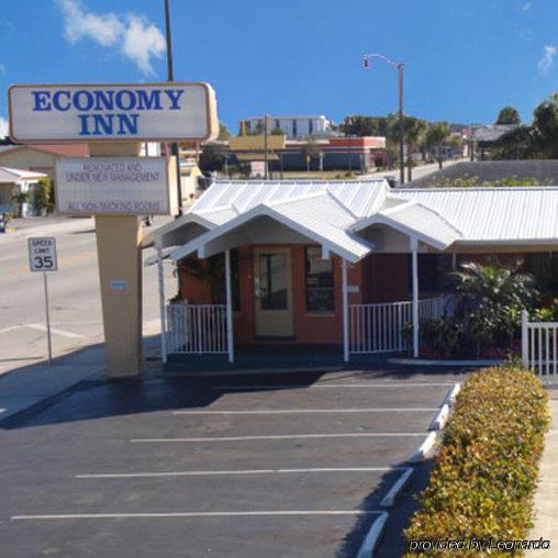 Economy Motel *