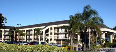 Quality Palm International Airport Inn