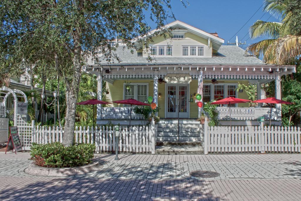 Palm Beach Hibiscus Downtown Acomodação com café da manhã 