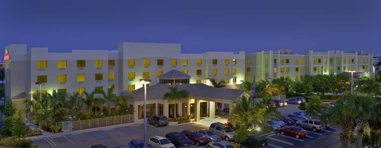 Hilton Garden Airport Hotel 3*