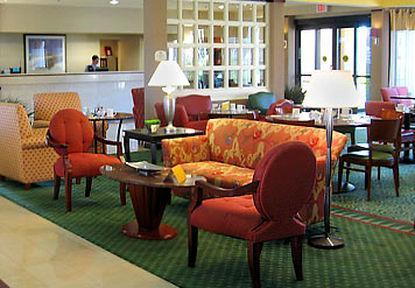 Courtyard By Marriott West Palm Hotel
