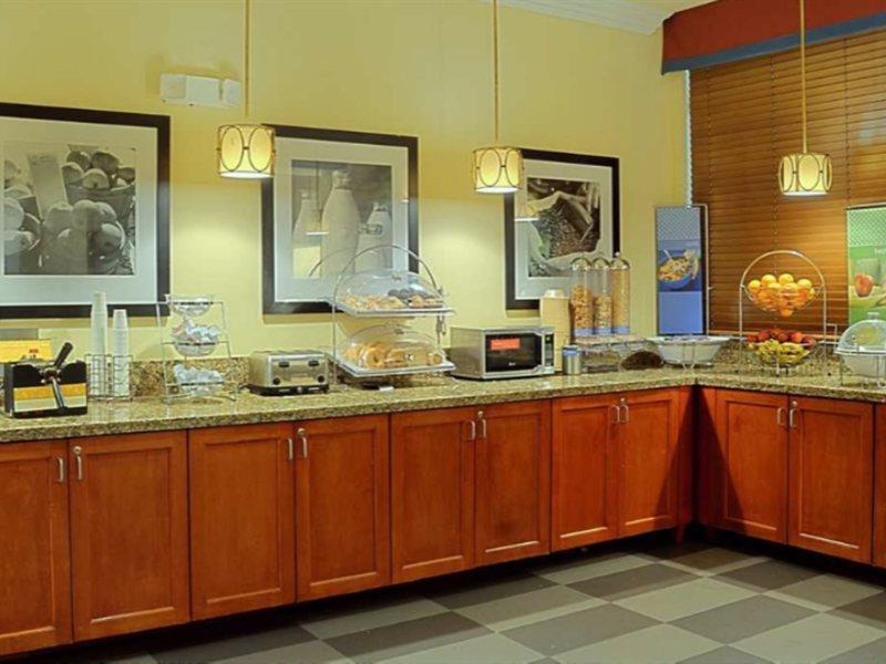 Hotel Hampton West Palm Airport West Palm Beach