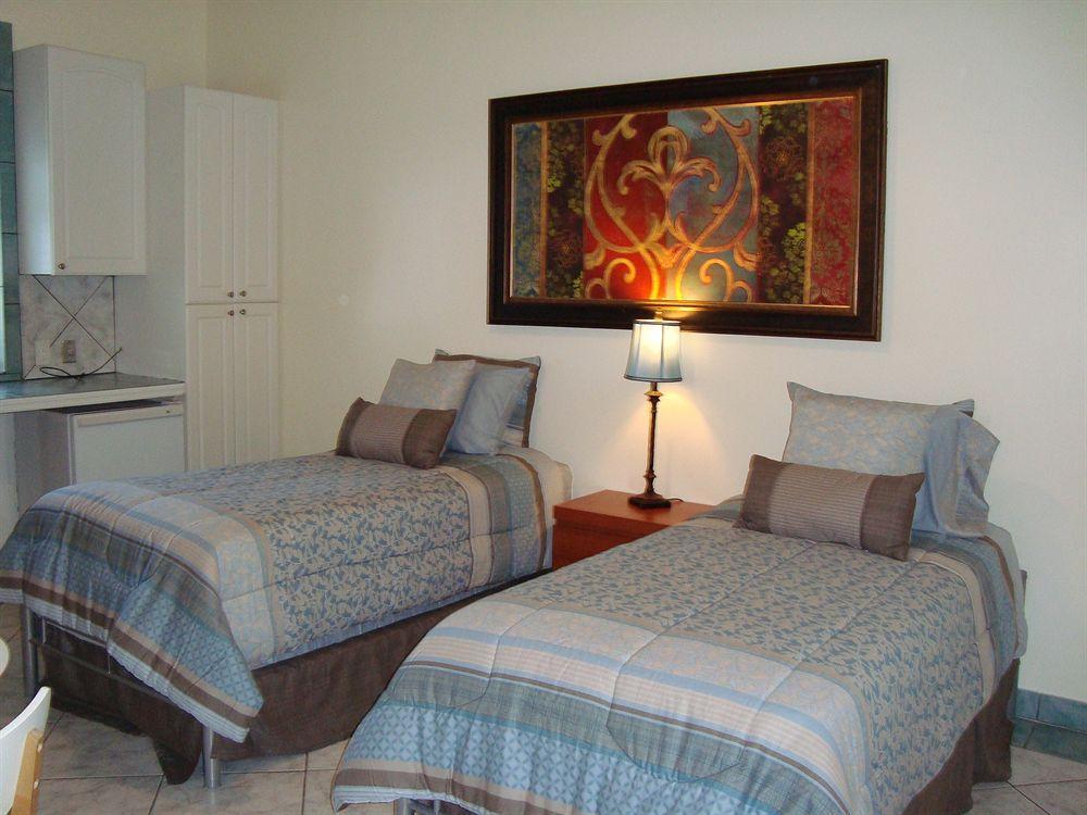 The Pershing Apartment West Palm Beach