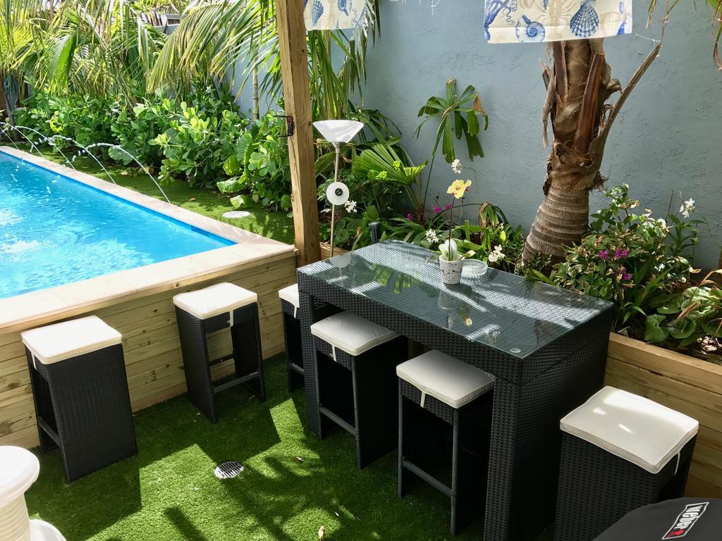 Tropical Garden A