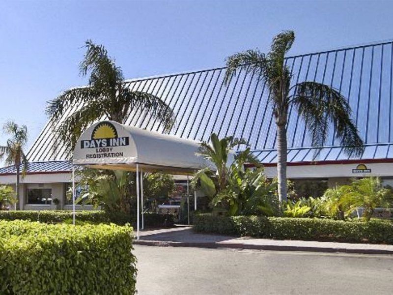 Days By Wyndham West Palm 2* West Palm Beach