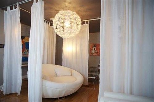 The Upper Level - A Alternative Hotel 3*