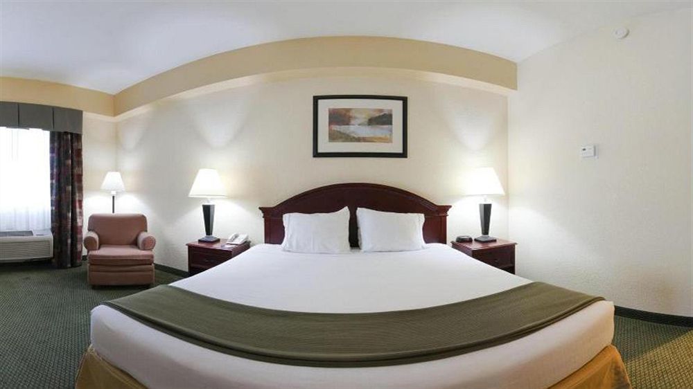 Express West Palm Metrocentre By Ihg Pensão 3*