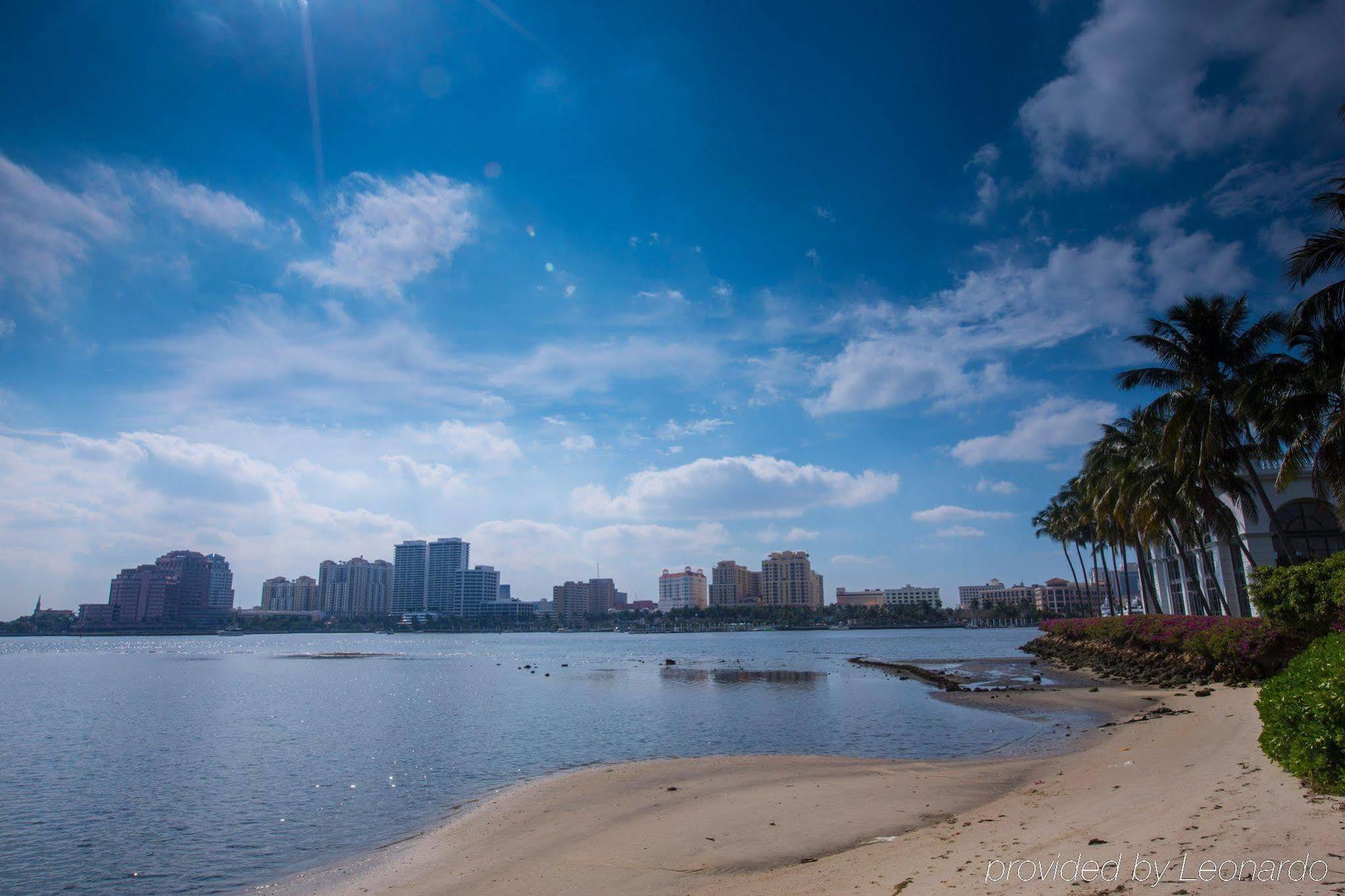 Hotel By Marriott West Palm Downtown 3*