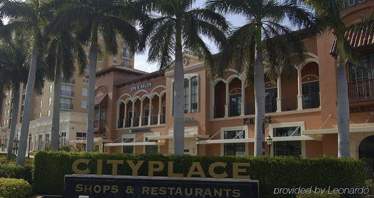 Quality Palm International Airport Inn 3*