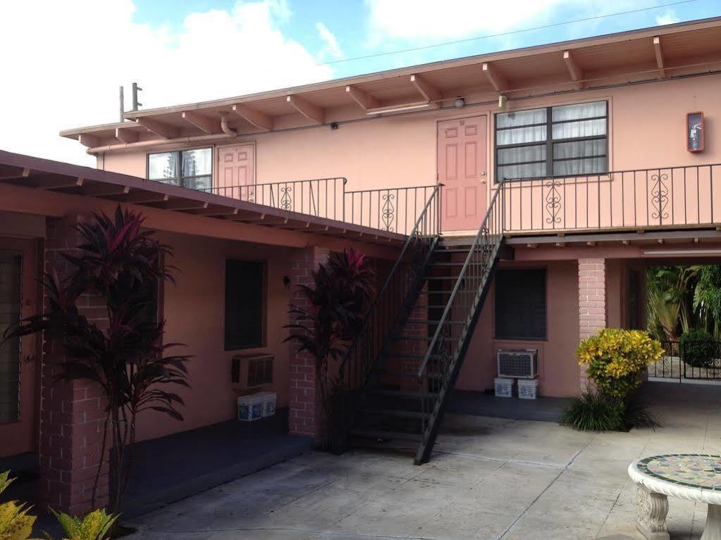 Helen & 2* West Palm Beach