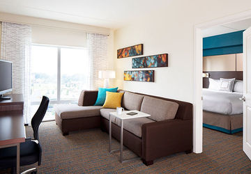 Hotel By Marriott West Palm Downtown 3*