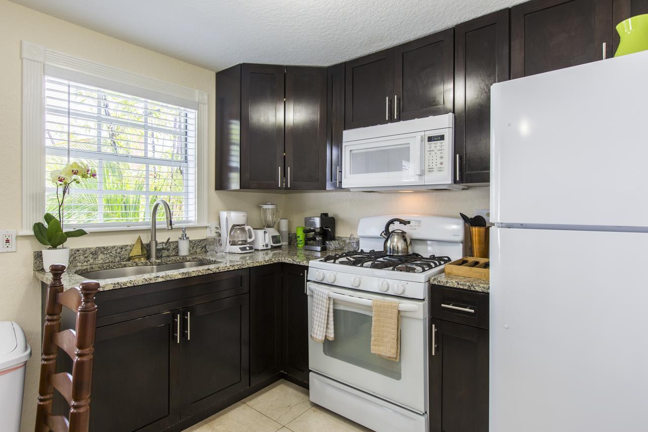 Tropical Garden Bungalow B Holiday home West Palm Beach