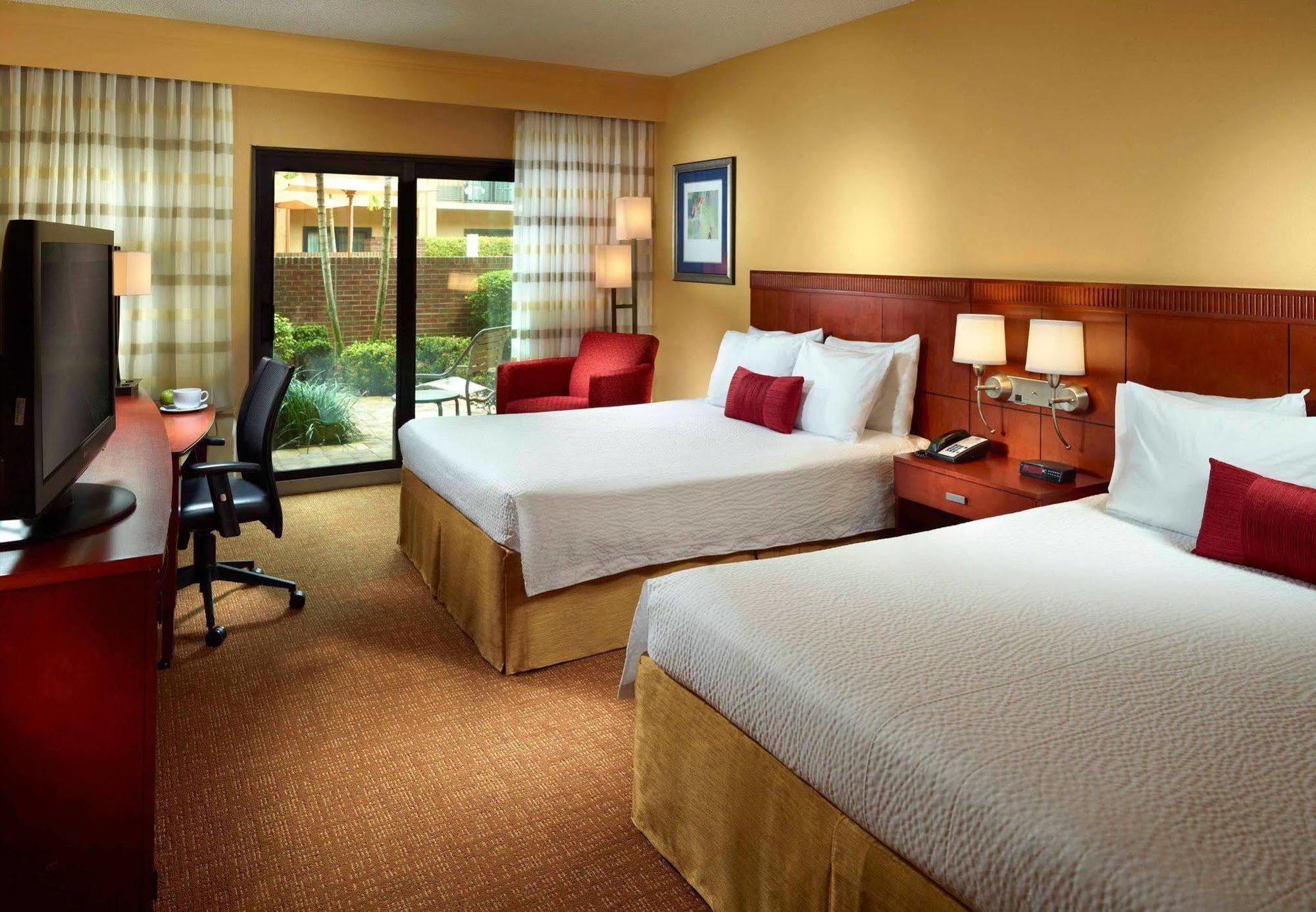 Courtyard By Marriott West Palm West Palm Beach