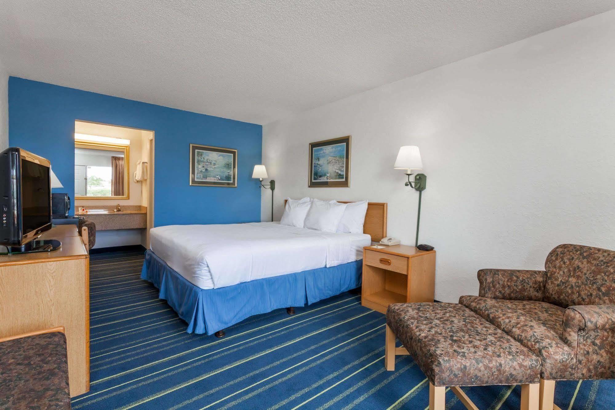 Days By Wyndham West Palm 2* West Palm Beach