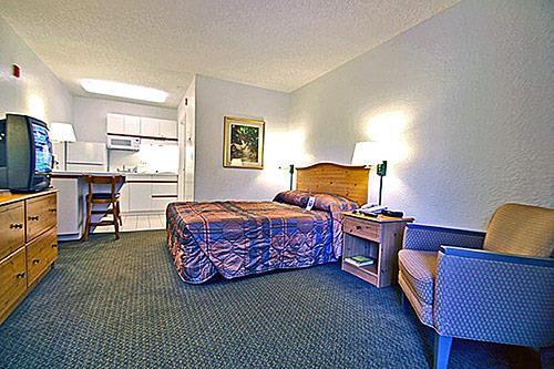 Hotel 6-west Palm Beach, Fl West Palm Beach