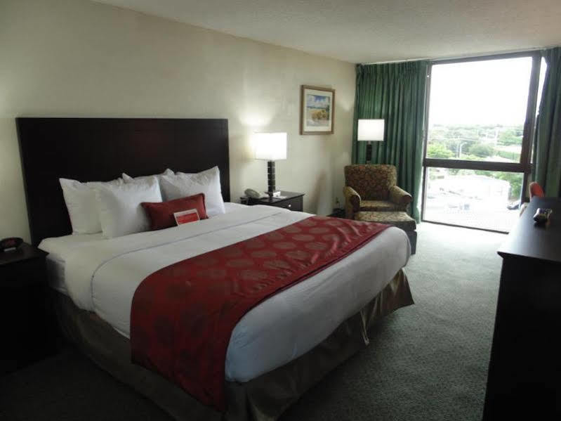 Ramada By Wyndham West Palm Airport Hotel West Palm Beach