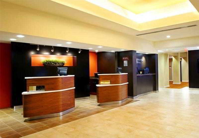 Courtyard By Marriott West Palm Airport Hotel 3*