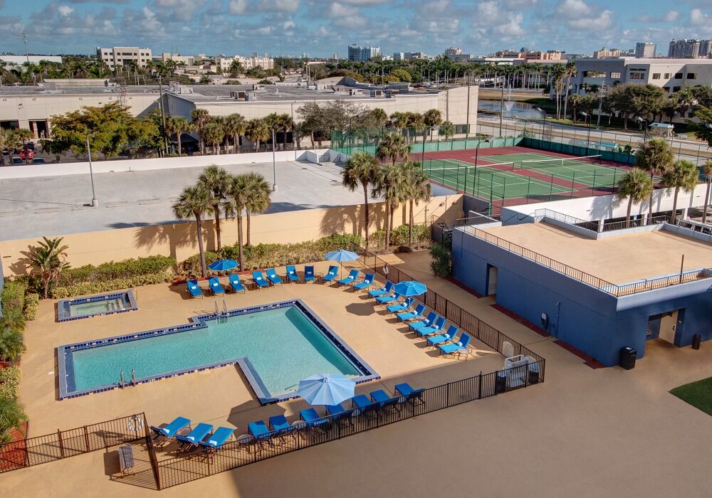 Hotel Embassy By Hilton West Palm West Palm Beach