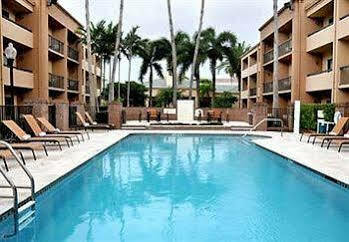 Hotel Courtyard By Marriott West Palm 3*