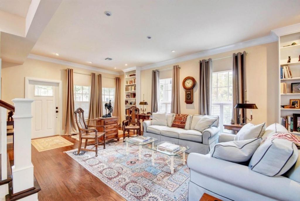 Villa Southern Comfort Great Location! *