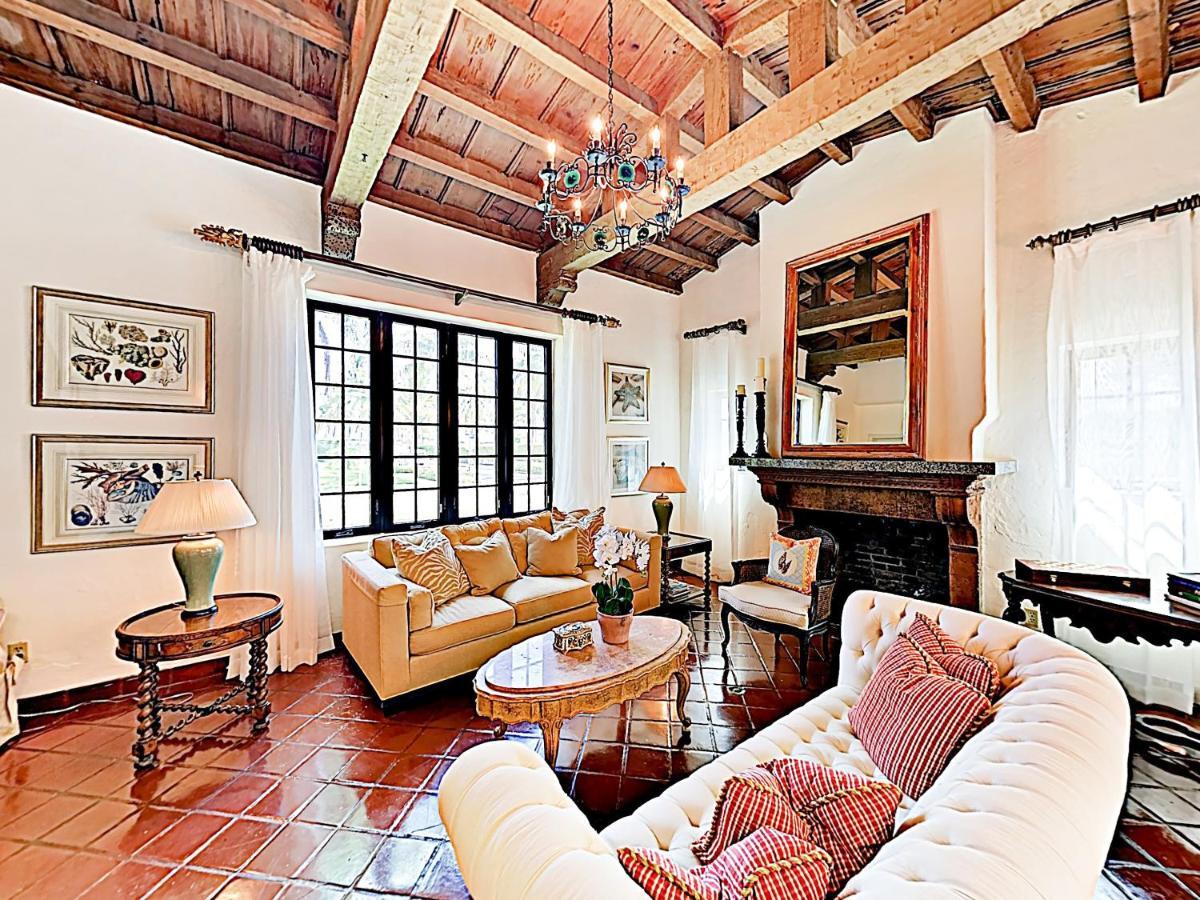 New Listing! Enchanting Spanish-style * West Palm Beach