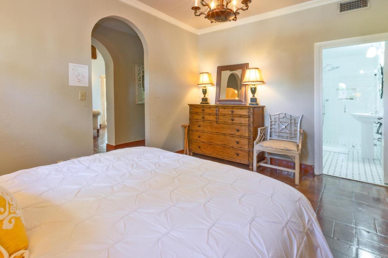New Listing! Enchanting Spanish-style Holiday home *