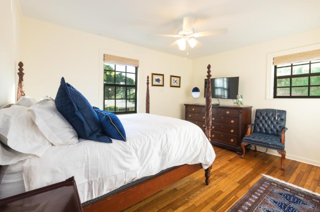 New Listing! Enchanting Spanish-style Holiday home