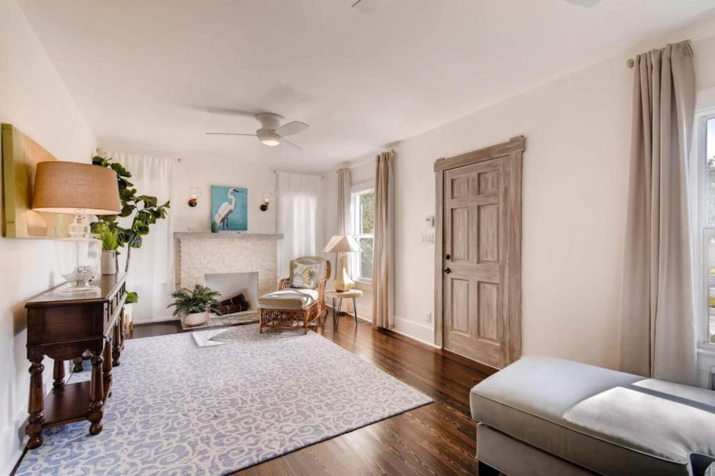 West Palm Beauty With Private Pool Holiday home West Palm Beach