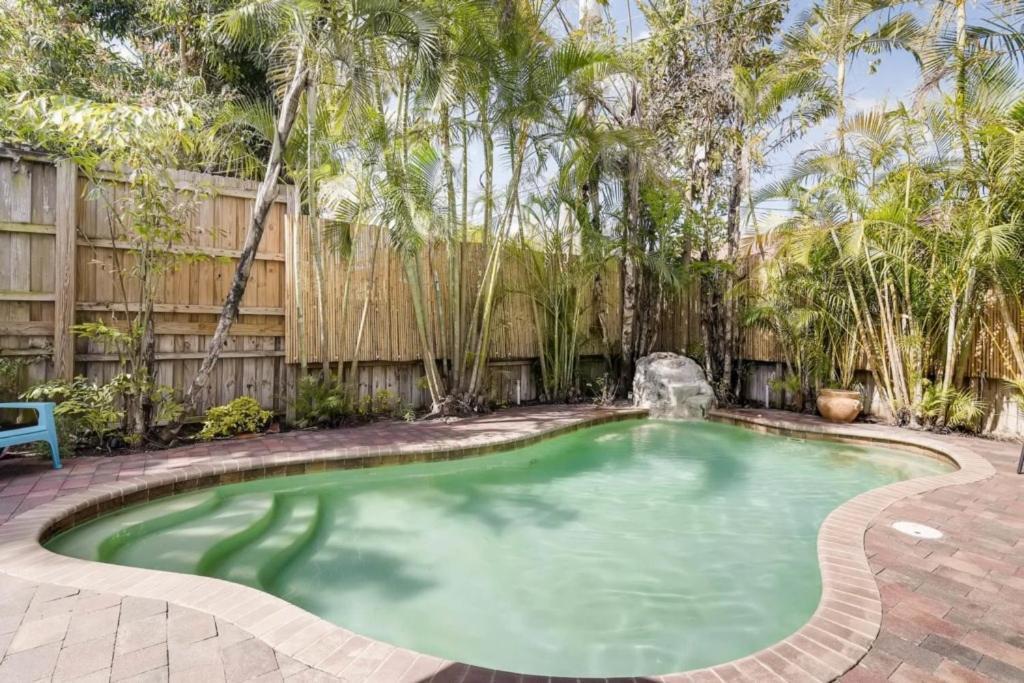 West Palm Beauty With Private Pool
