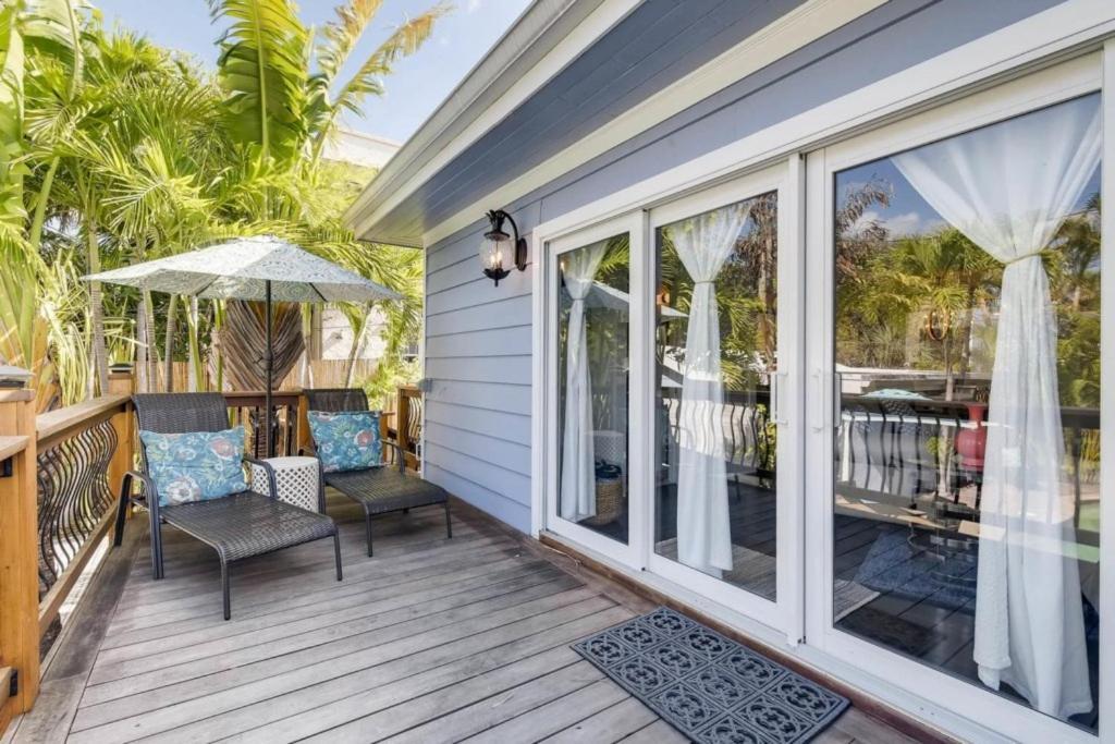 West Palm Beauty With Private Pool Holiday home West Palm Beach