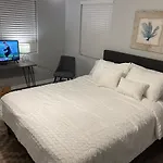 Comfy Sun And Sky Private Room With Private Full Bath 1