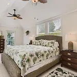 Nini\'S Cottage 4Bd 3Ba Vacation Rental
