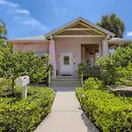 Nini\'S Cottage 4Bd 3Ba Vacation Rental