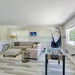 Dog Friendly Condo With Beach Access, Hot Tub, Firepit