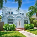 Cozy West Palm Beach Home L 10Min To Municipal Beach And More!