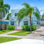 Cozy West Palm Beach Home L 10Min To Municipal Beach And More!