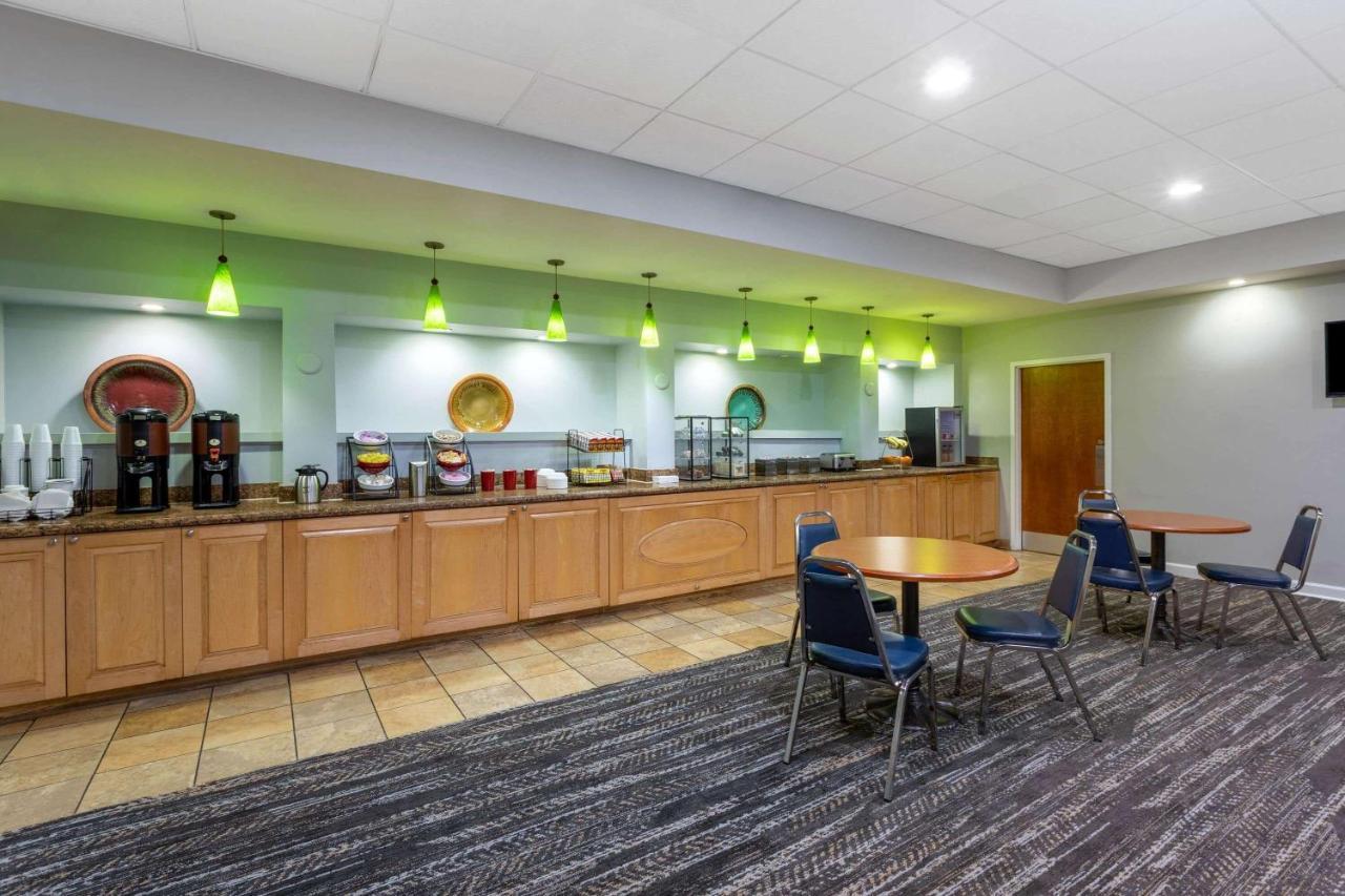 Ramada By Wyndham West Palm Airport West Palm Beach