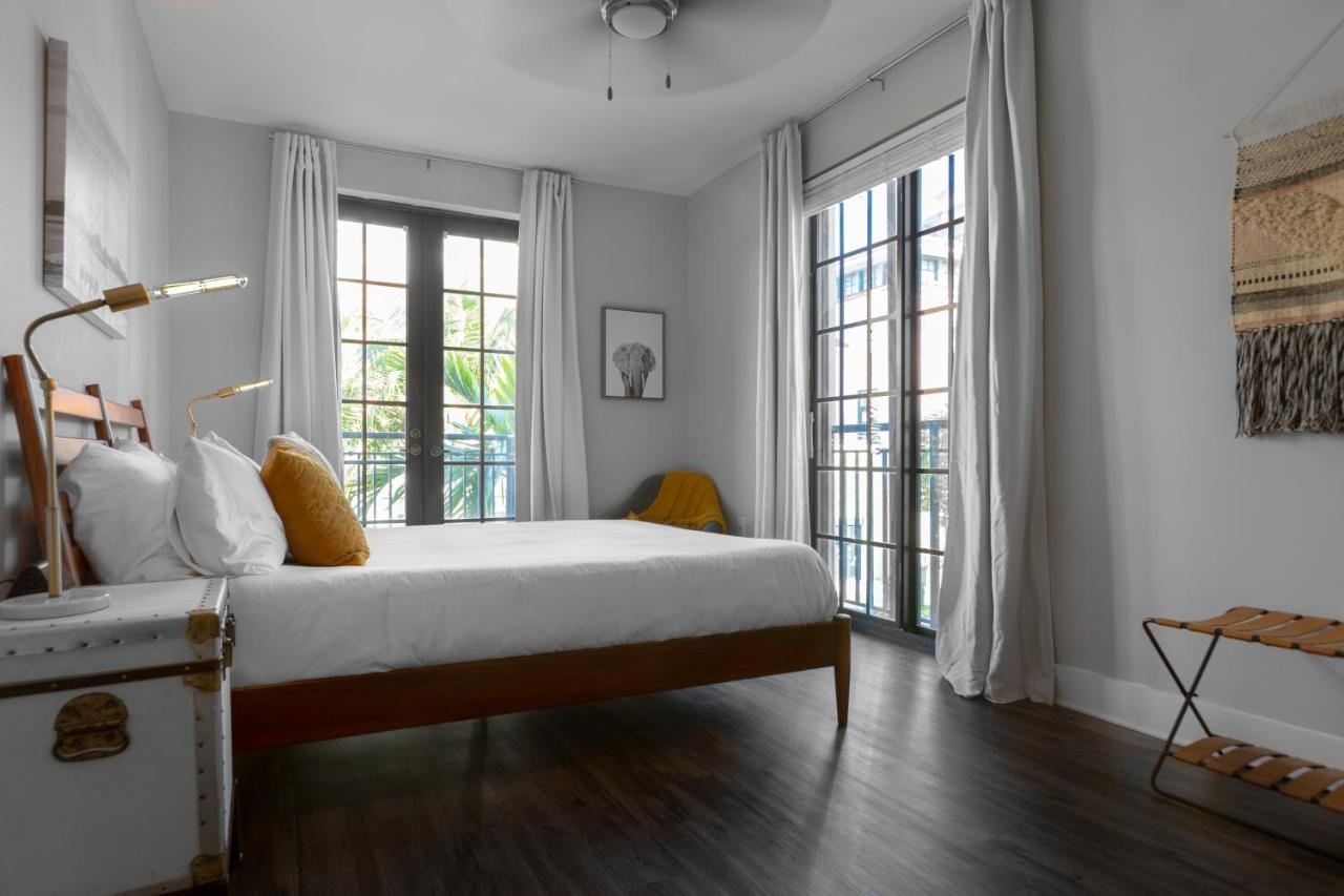 Rosemary Flats By Black Swan - Three Balconies Apartment *