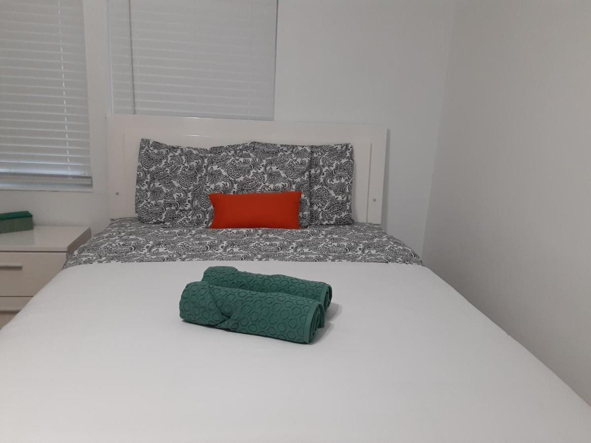 Apartamento Singer Island Studio/ Walk To The *