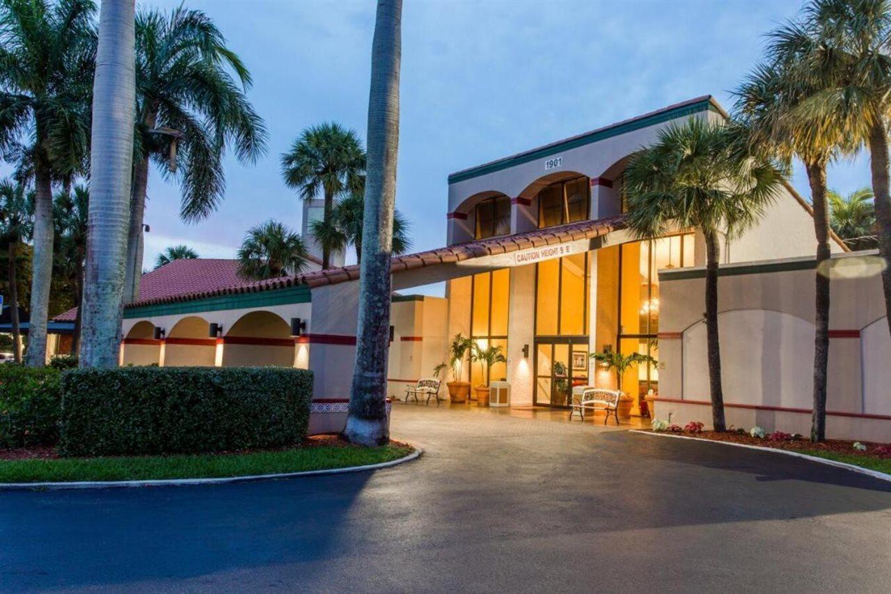 Ramada By Wyndham West Palm Airport West Palm Beach